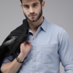 Men Light Blue Solid Regular Fit Chambray Casual Shirt